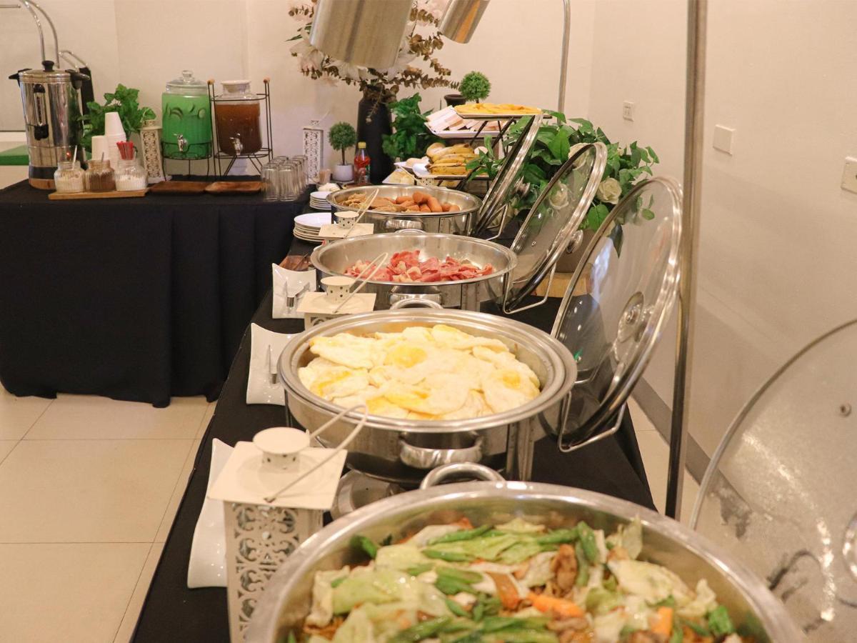 Go Hotels Manila Airport Road 3* Paranaque City