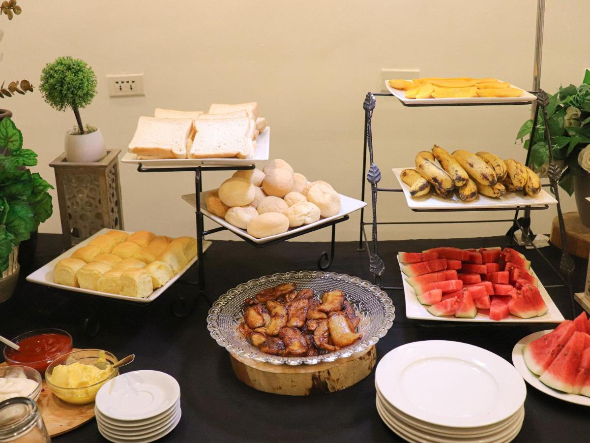 Go Hotels Manila Airport Road Hotel Paranaque City